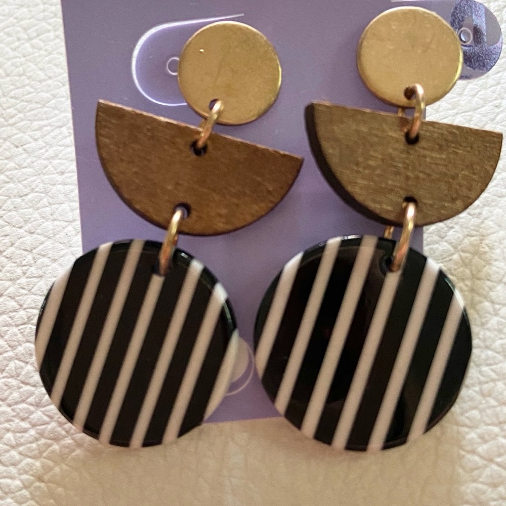 Wood and acrylic geometric earrings stripe pattern